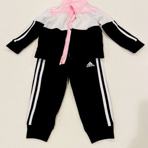 Adidas tracksuit 2T